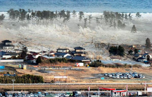 What Is the Largest Tsunami in History? - Tohoku Tsunami (2011)